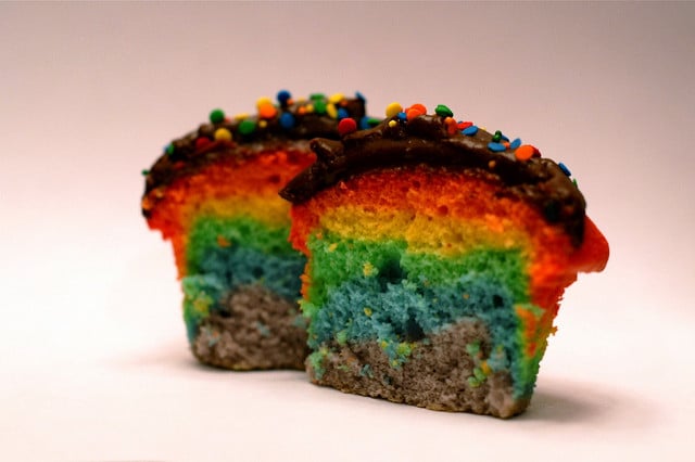 Rainbow cupcakes by Trebz