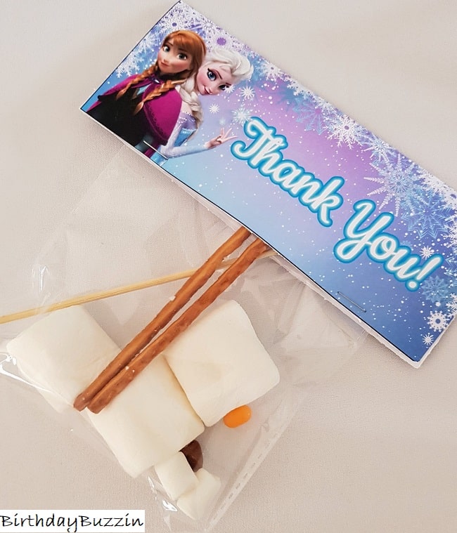 Frozen themed birthday party favors - snowman snacks